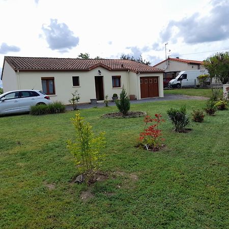 La Belle Maisonette Montmorillon Ruang foto