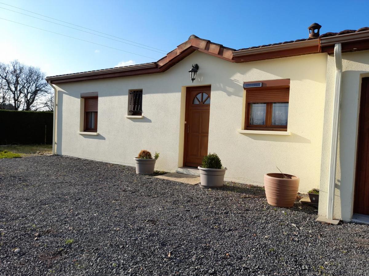 La Belle Maisonette Montmorillon Bagian luar foto
