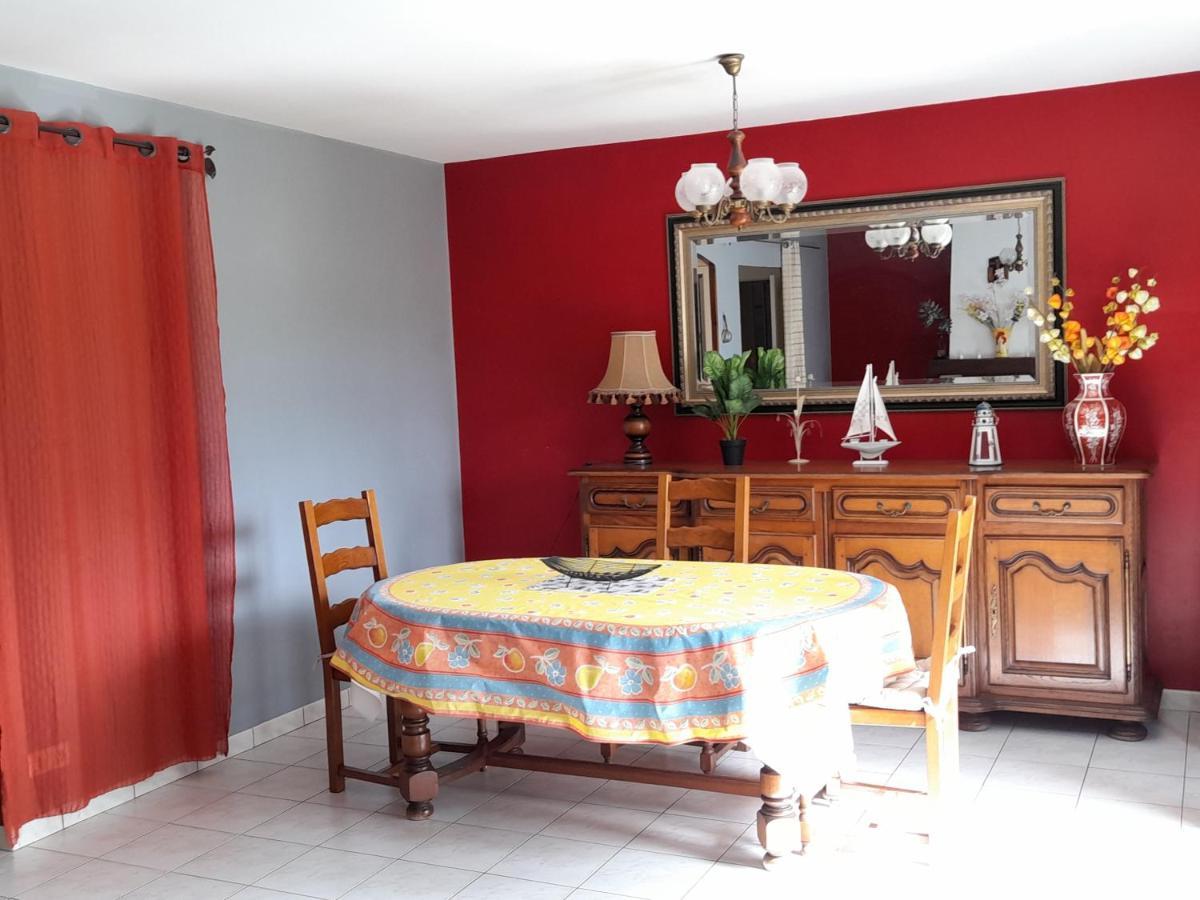 La Belle Maisonette Montmorillon Bagian luar foto
