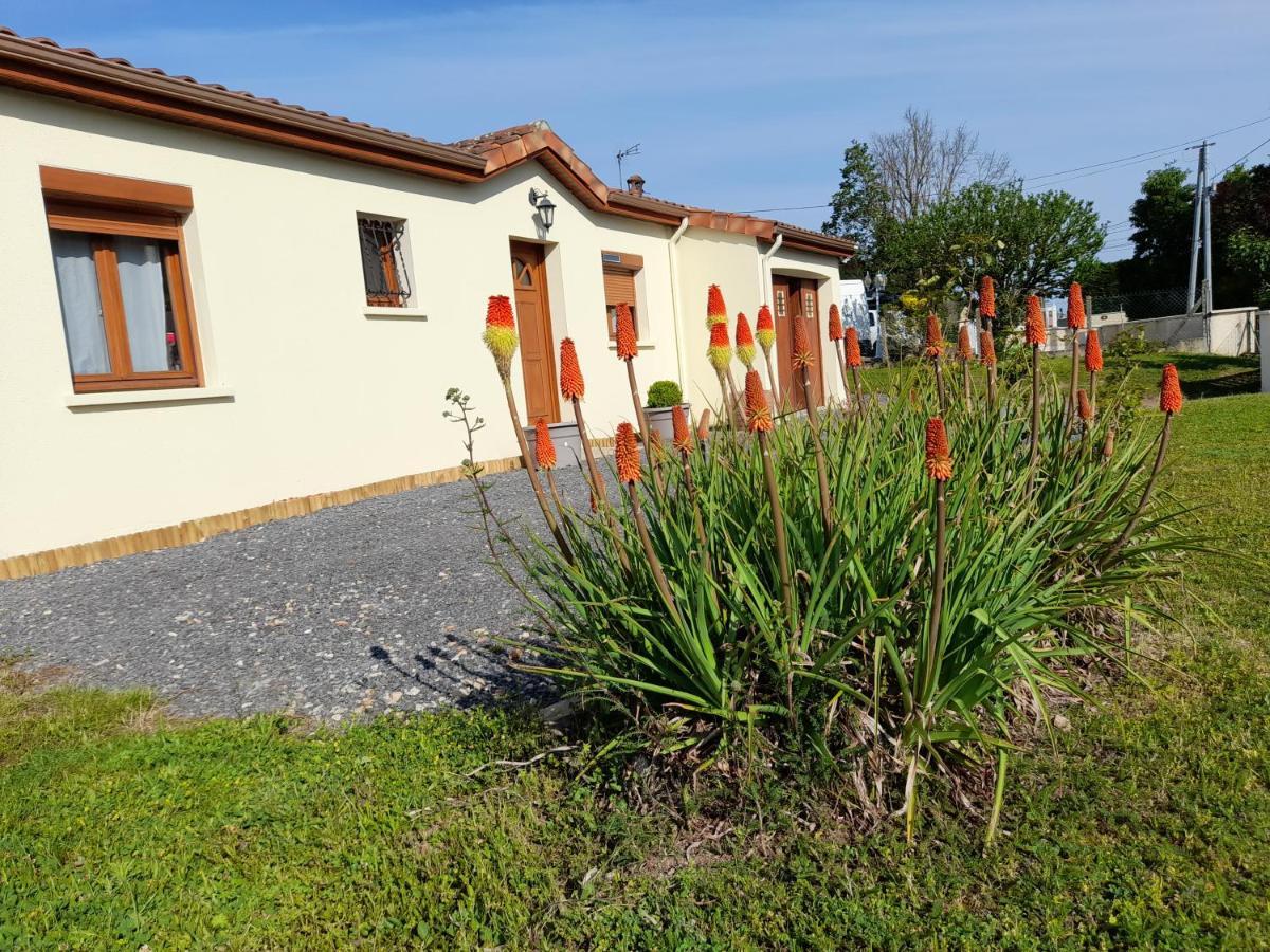 La Belle Maisonette Montmorillon Bagian luar foto